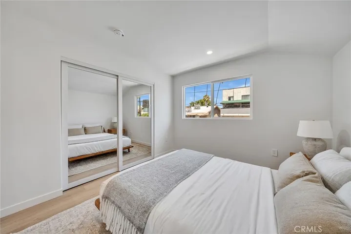 1606 1/2 N Kingsley, Los Angeles, California 90027