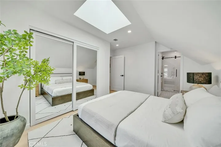 1606 1/2 N Kingsley, Los Angeles, California 90027
