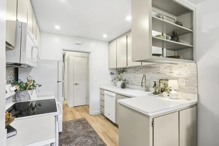 120 Saratoga Avenue 75, Santa Clara, California 95051