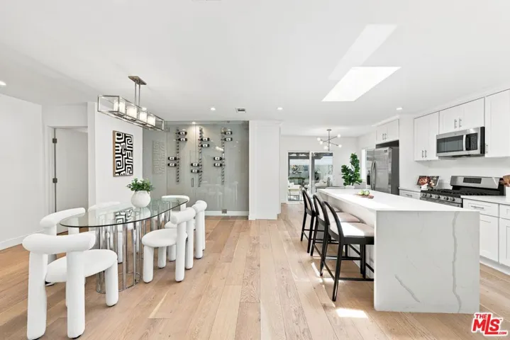 1932 S Crescent Heights Boulevard, Los Angeles, California 90034