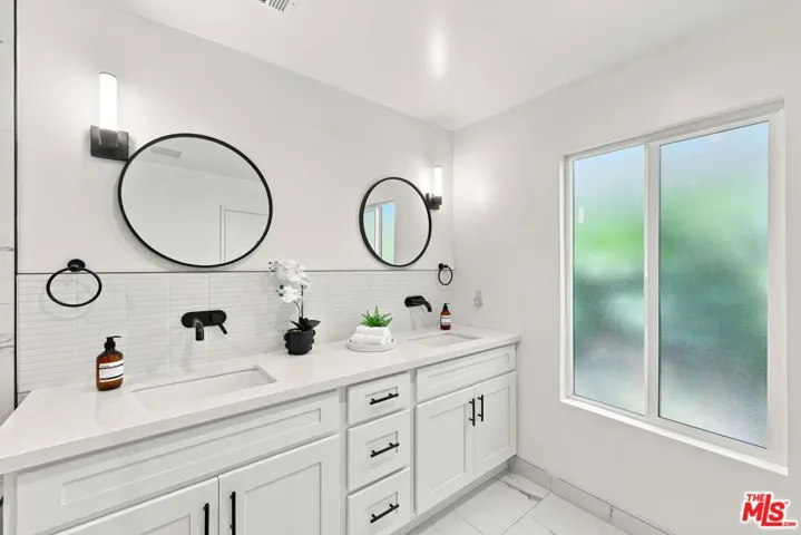 1932 S Crescent Heights Boulevard, Los Angeles, California 90034