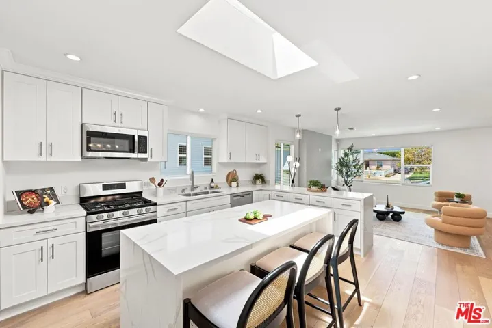 1932 S Crescent Heights Boulevard, Los Angeles, California 90034