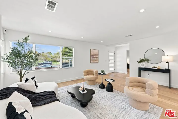 1932 S Crescent Heights Boulevard, Los Angeles, California 90034