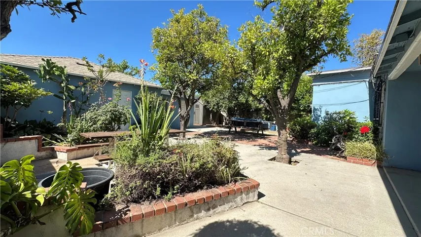 19400 Scroll, Los Angeles, California 91335