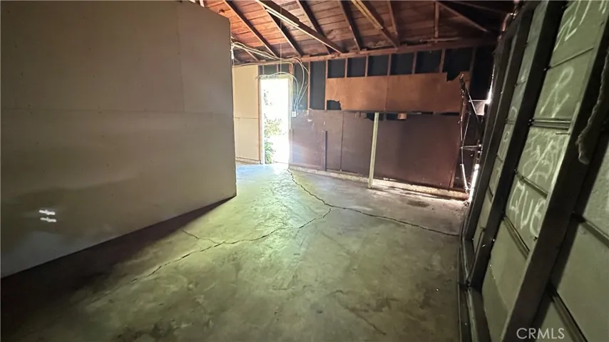 19400 Scroll, Los Angeles, California 91335
