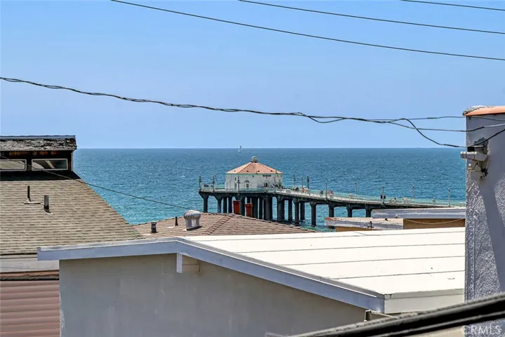 125 9th Street C, Manhattan Beach, California 90266