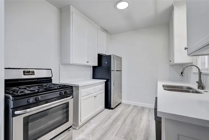 125 9th Street C, Manhattan Beach, California 90266