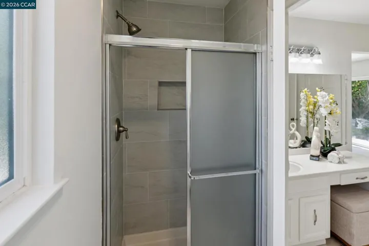 337 Barrow Court, Walnut Creek, California 94598
