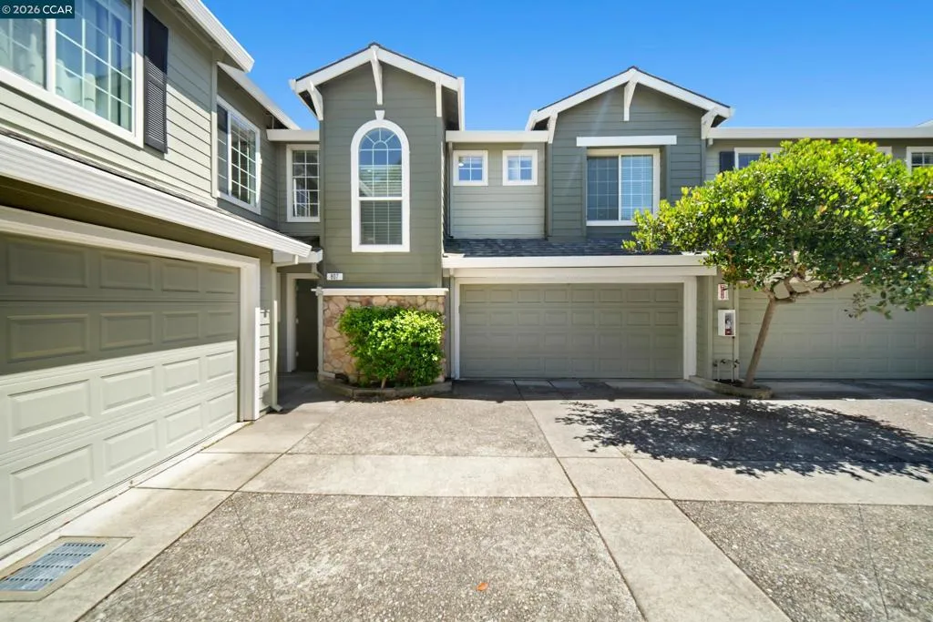807 Destiny Ln