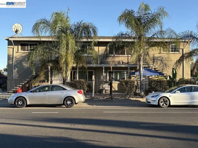 1050 Grand Ave., Sacramento, California 95838