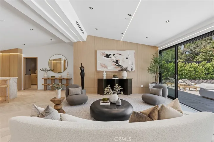 5500 Fenwood, Woodland Hills, California 91367