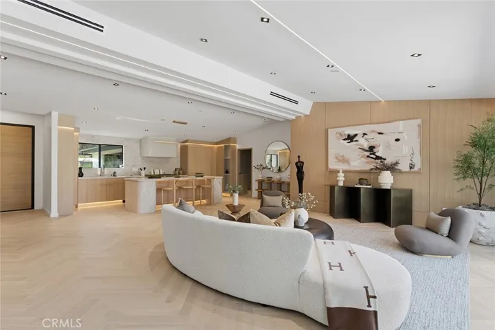 5500 Fenwood, Woodland Hills, California 91367