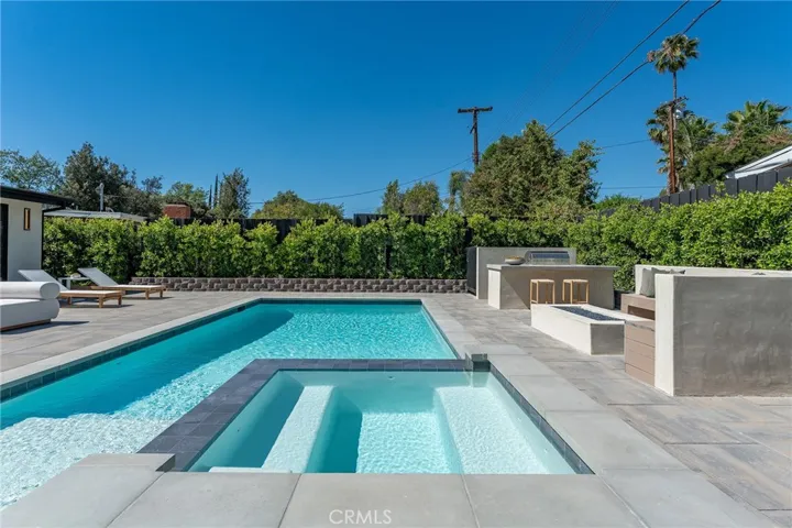 5500 Fenwood, Woodland Hills, California 91367