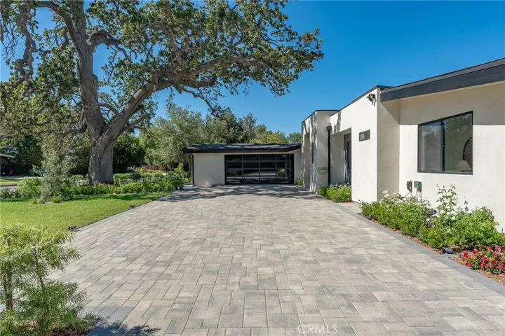 5500 Fenwood, Woodland Hills, California 91367