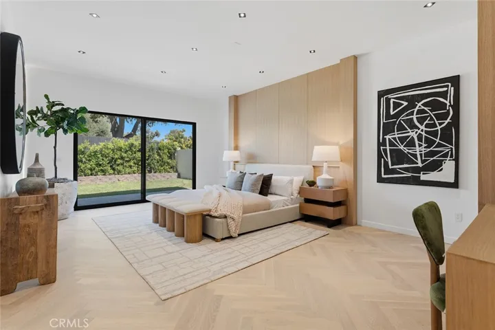 5500 Fenwood, Woodland Hills, California 91367