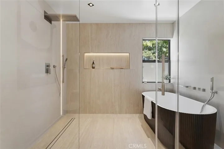 5500 Fenwood, Woodland Hills, California 91367