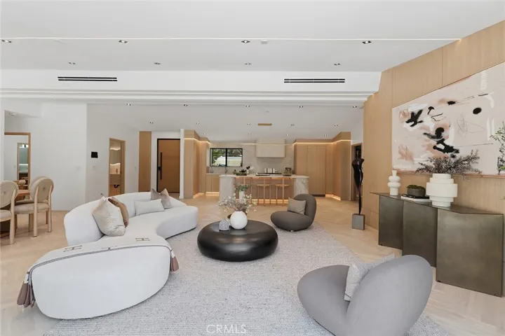 5500 Fenwood, Woodland Hills, California 91367