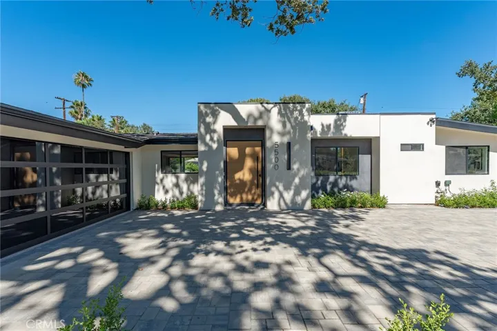 5500 Fenwood, Woodland Hills, California 91367