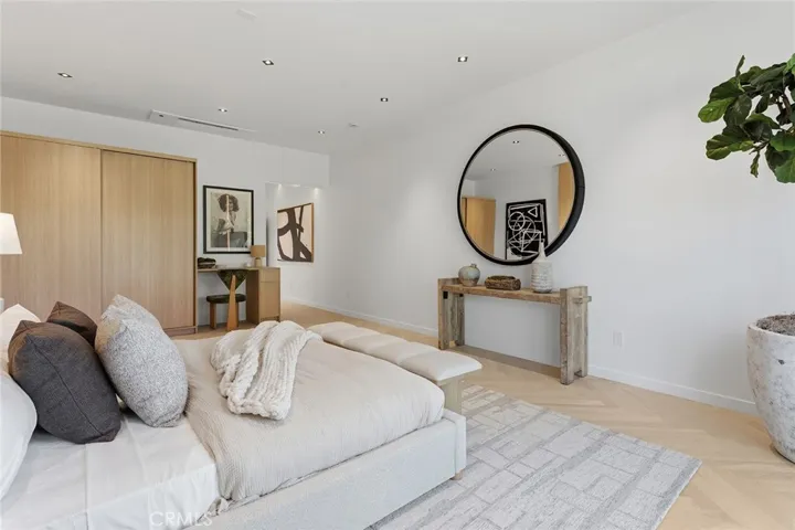 5500 Fenwood, Woodland Hills, California 91367