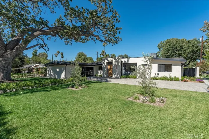 5500 Fenwood, Woodland Hills, California 91367