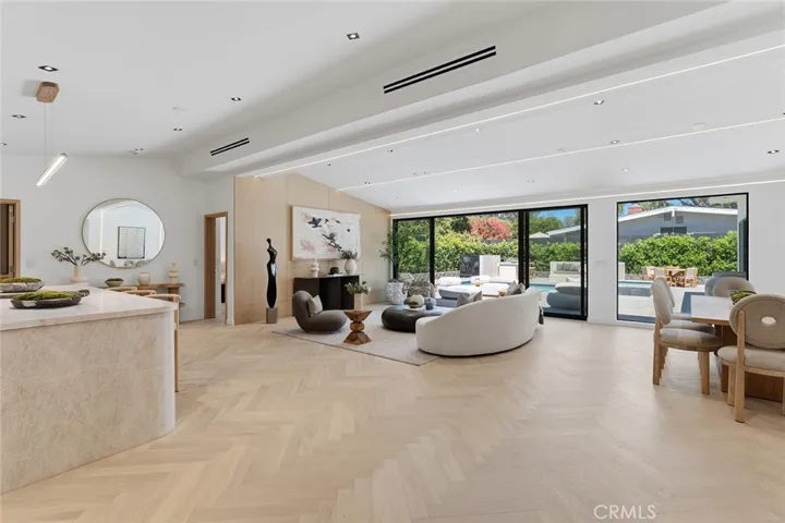 5500 Fenwood, Woodland Hills, California 91367