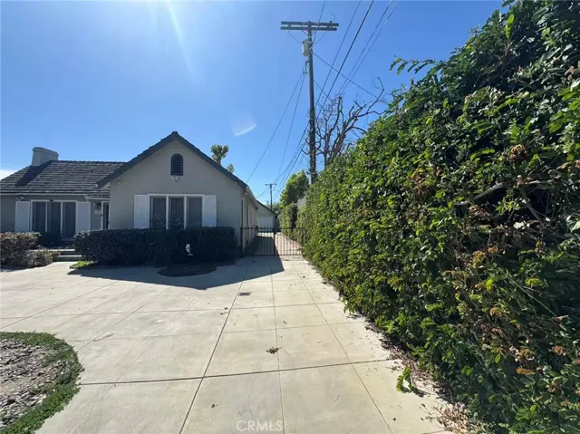 1965 S El Molino, San Marino, California 91108