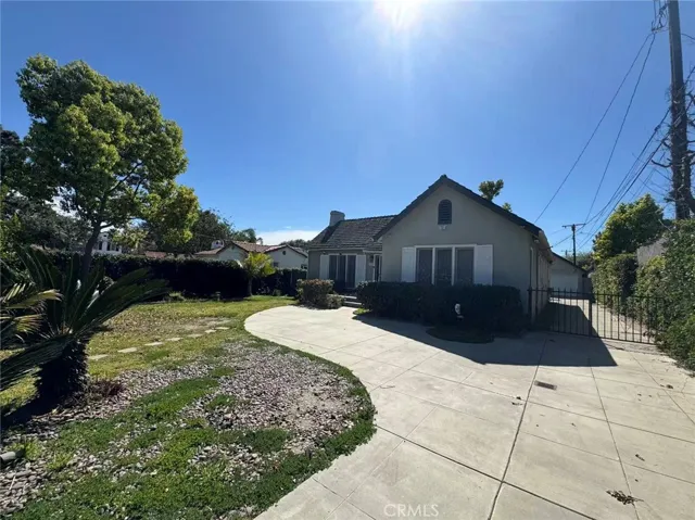 1965 S El Molino, San Marino, California 91108