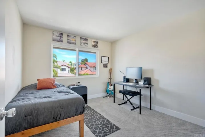 2422 Summerhill Drive, Encinitas, California 92024