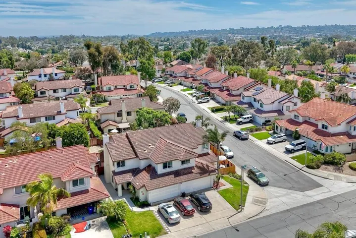 2422 Summerhill Drive, Encinitas, California 92024