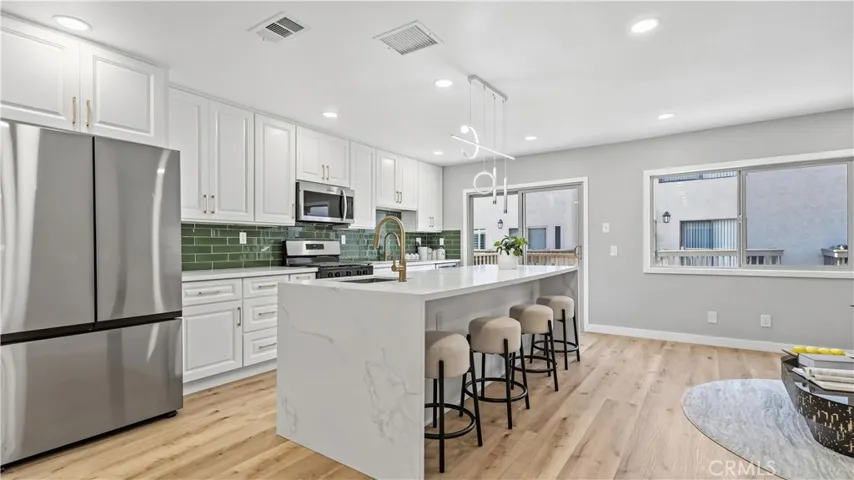 7 Sunup, Irvine, California 92603