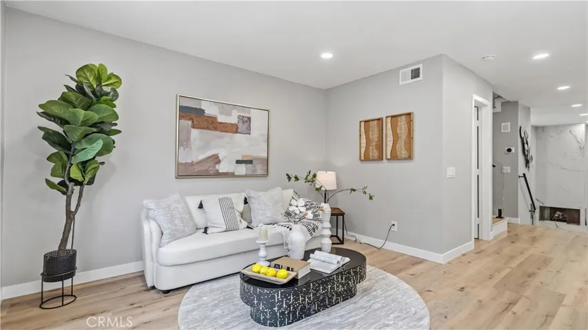 7 Sunup, Irvine, California 92603