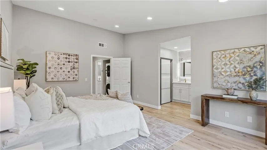 7 Sunup, Irvine, California 92603
