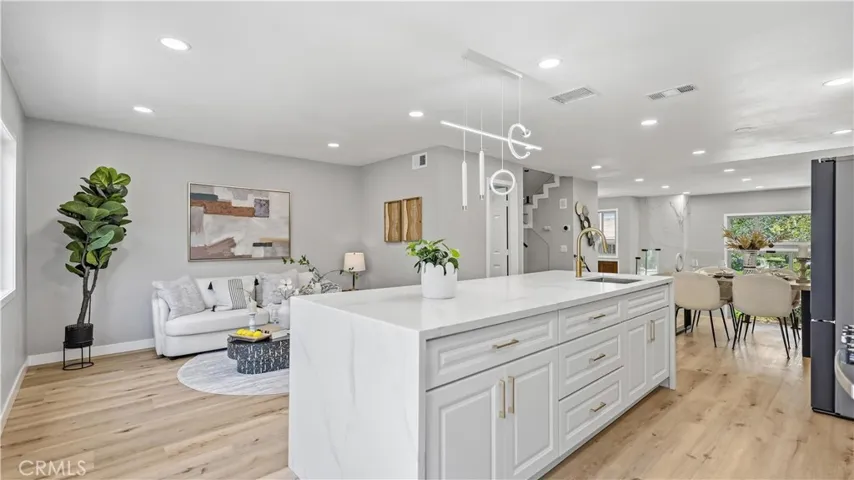 7 Sunup, Irvine, California 92603