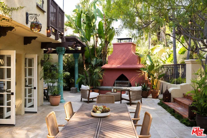 2017 El Cerrito Place, Los Angeles, California 90068