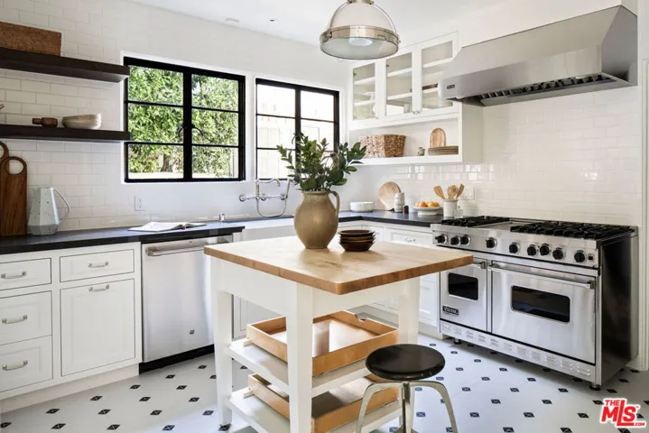 2017 El Cerrito Place, Los Angeles, California 90068