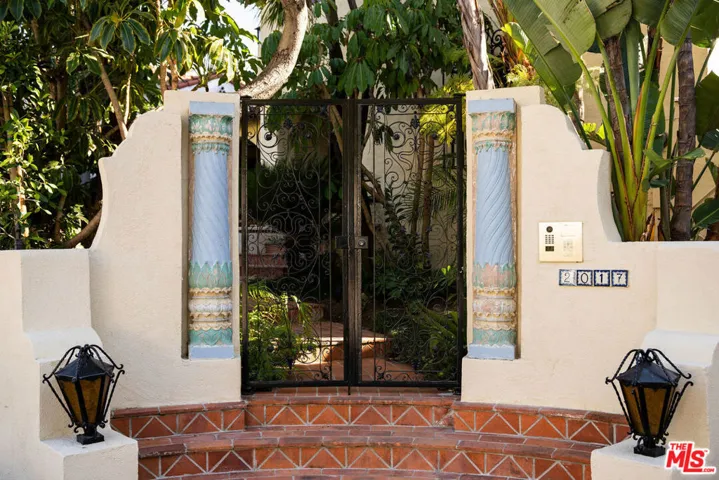 2017 El Cerrito Place, Los Angeles, California 90068