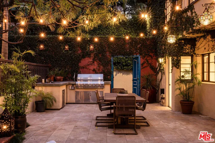 2017 El Cerrito Place, Los Angeles, California 90068