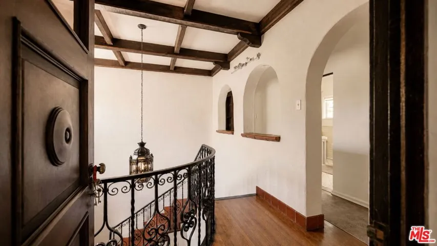 2017 El Cerrito Place, Los Angeles, California 90068