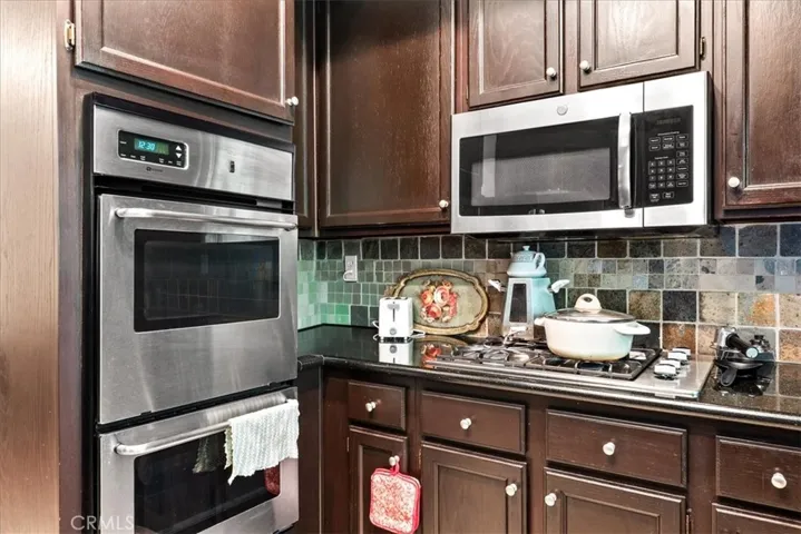 703 Locust 1, Pasadena, California 91101