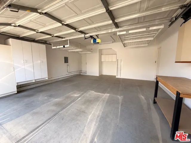 11536 Edinger Avenue, Fountain Valley, California 92708