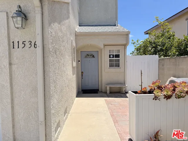 11536 Edinger Avenue, Fountain Valley, California 92708