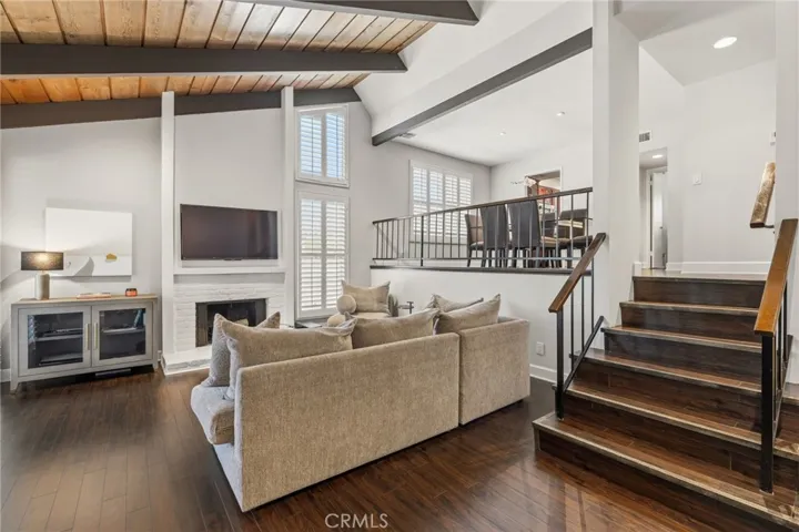 4231 Colfax Ave. F, Studio City, California 91604