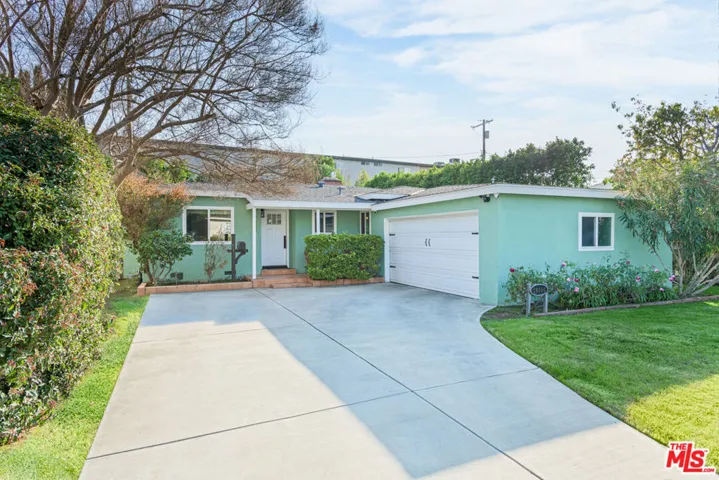16604 Gilmore Street, Lake Balboa, California 91406
