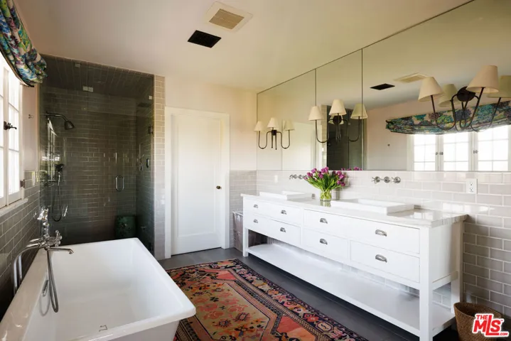 2230 Nottingham Avenue, Los Angeles, California 90027
