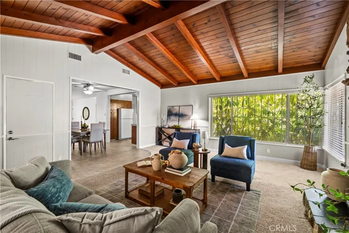 5126 Avenida Oriente, Tarzana, California 91356