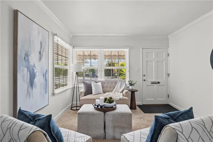 5126 Avenida Oriente, Tarzana, California 91356