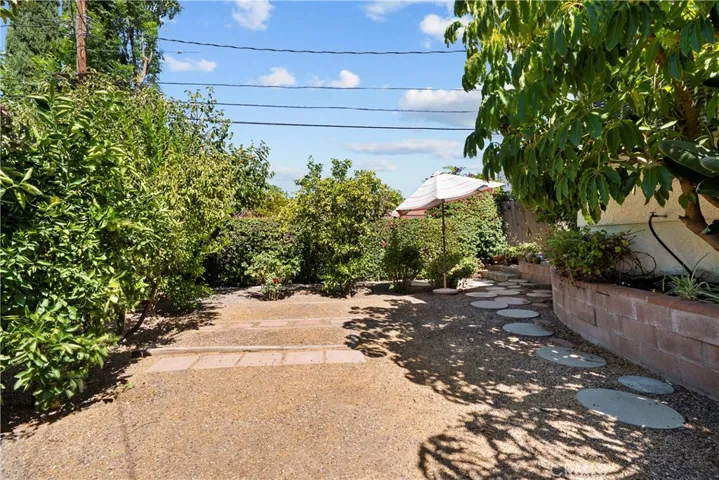 5126 Avenida Oriente, Tarzana, California 91356