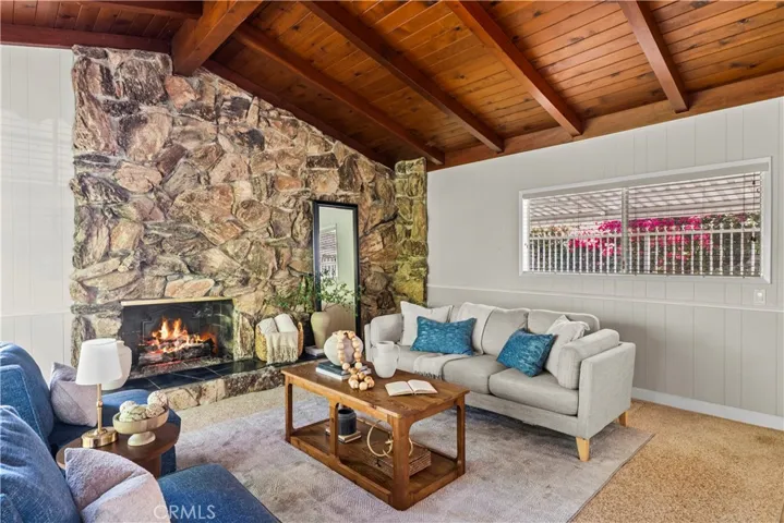 5126 Avenida Oriente, Tarzana, California 91356