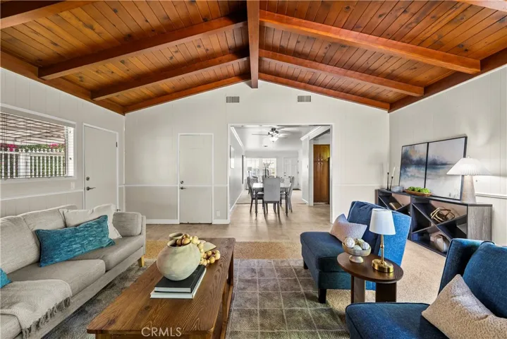 5126 Avenida Oriente, Tarzana, California 91356