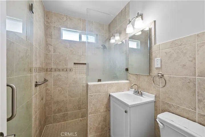 5126 Avenida Oriente, Tarzana, California 91356